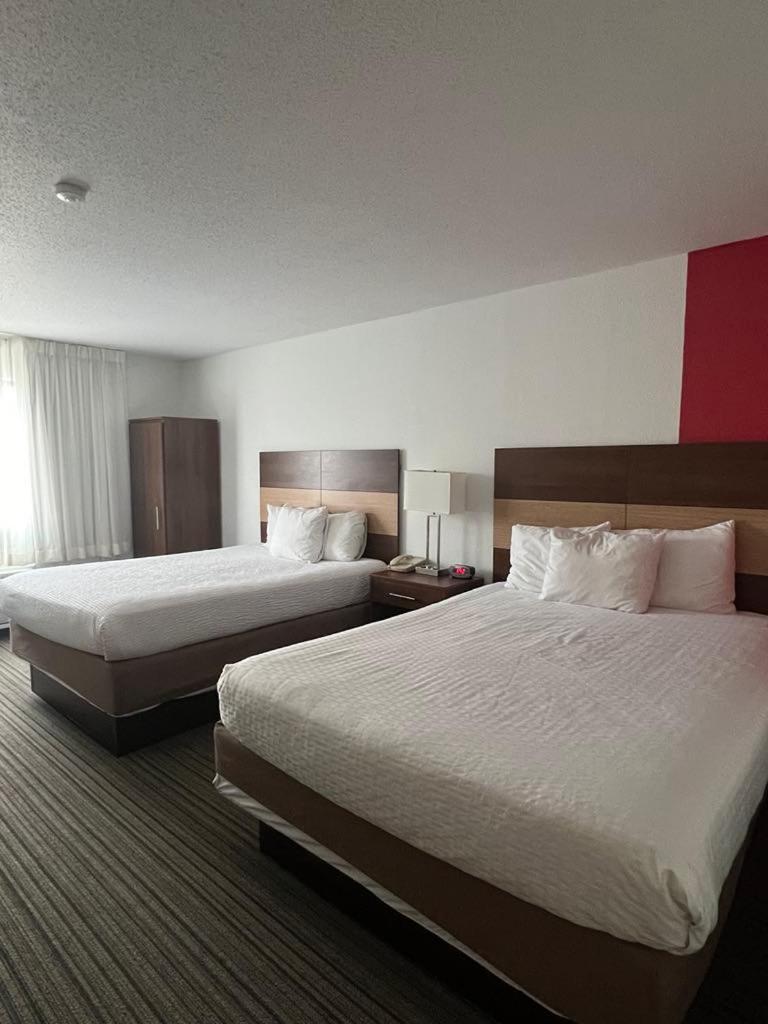 ホテル Ramada By Wyndham エフィングハム エクステリア 写真